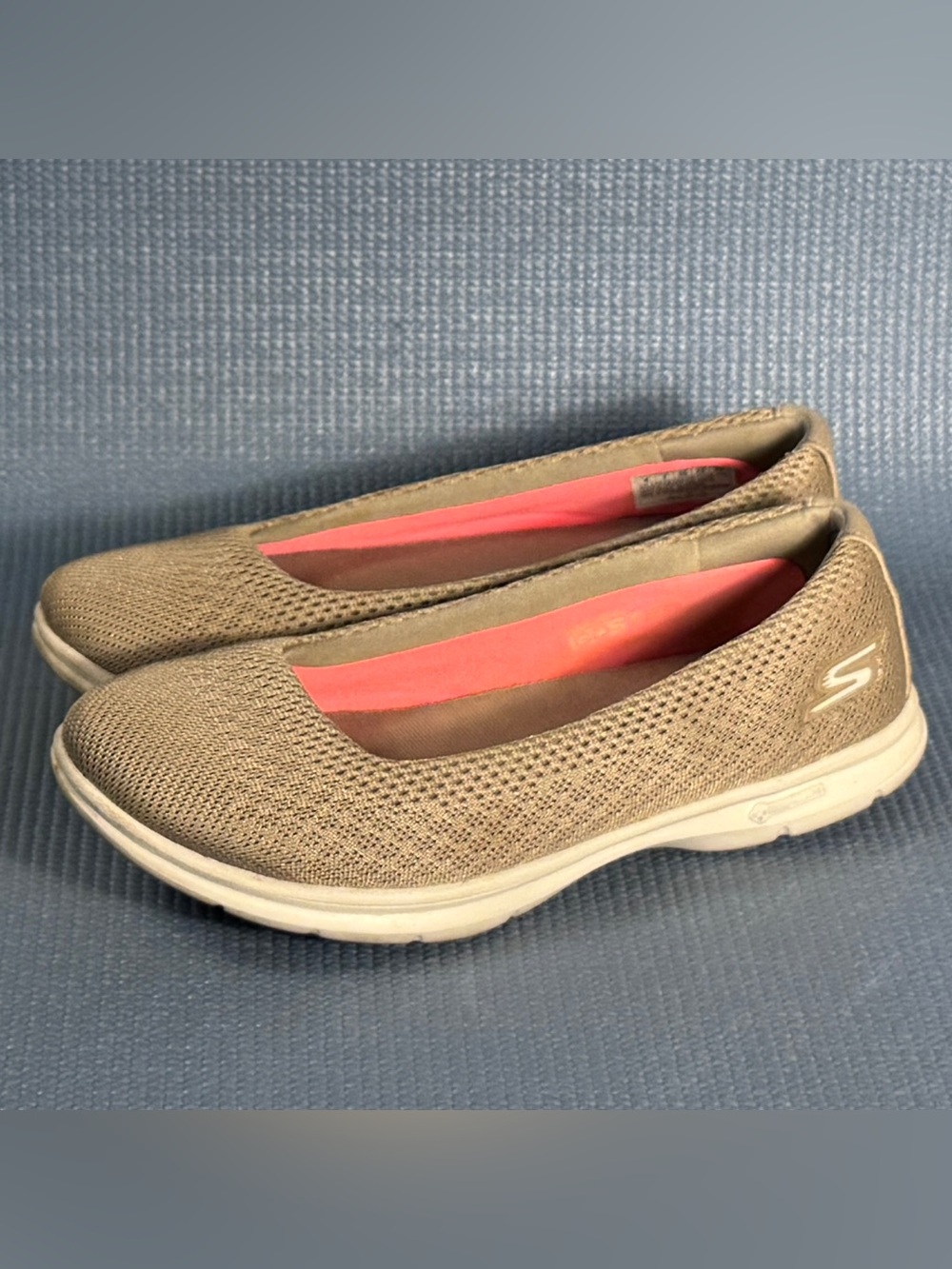 SKECHERS Women’s Brown Walking Mesh Shoes SN 14219 Size 6